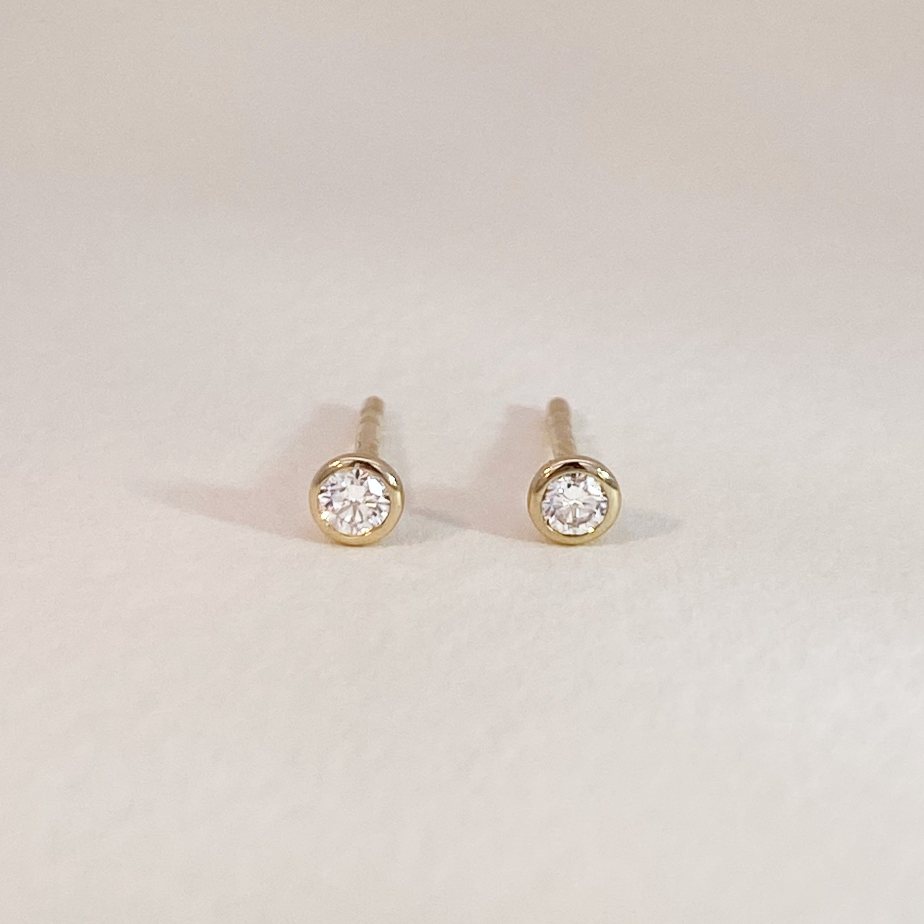 Diamond Studs Gold