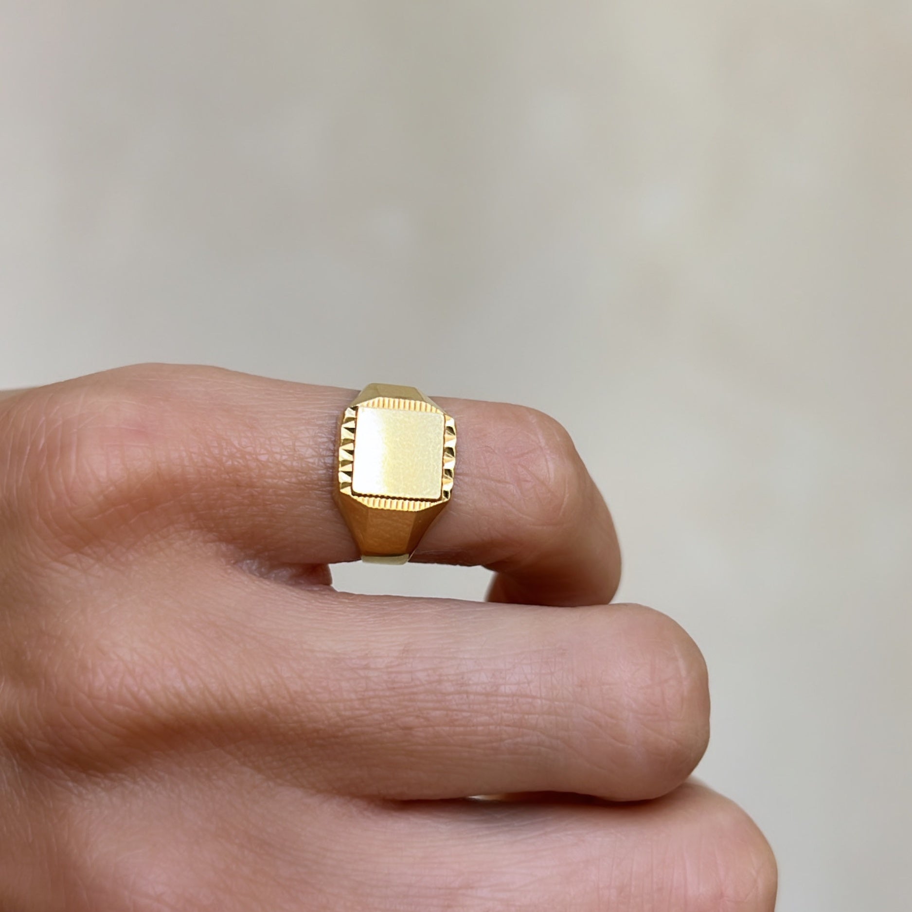 Golden Vintage Detailed Signet Ring