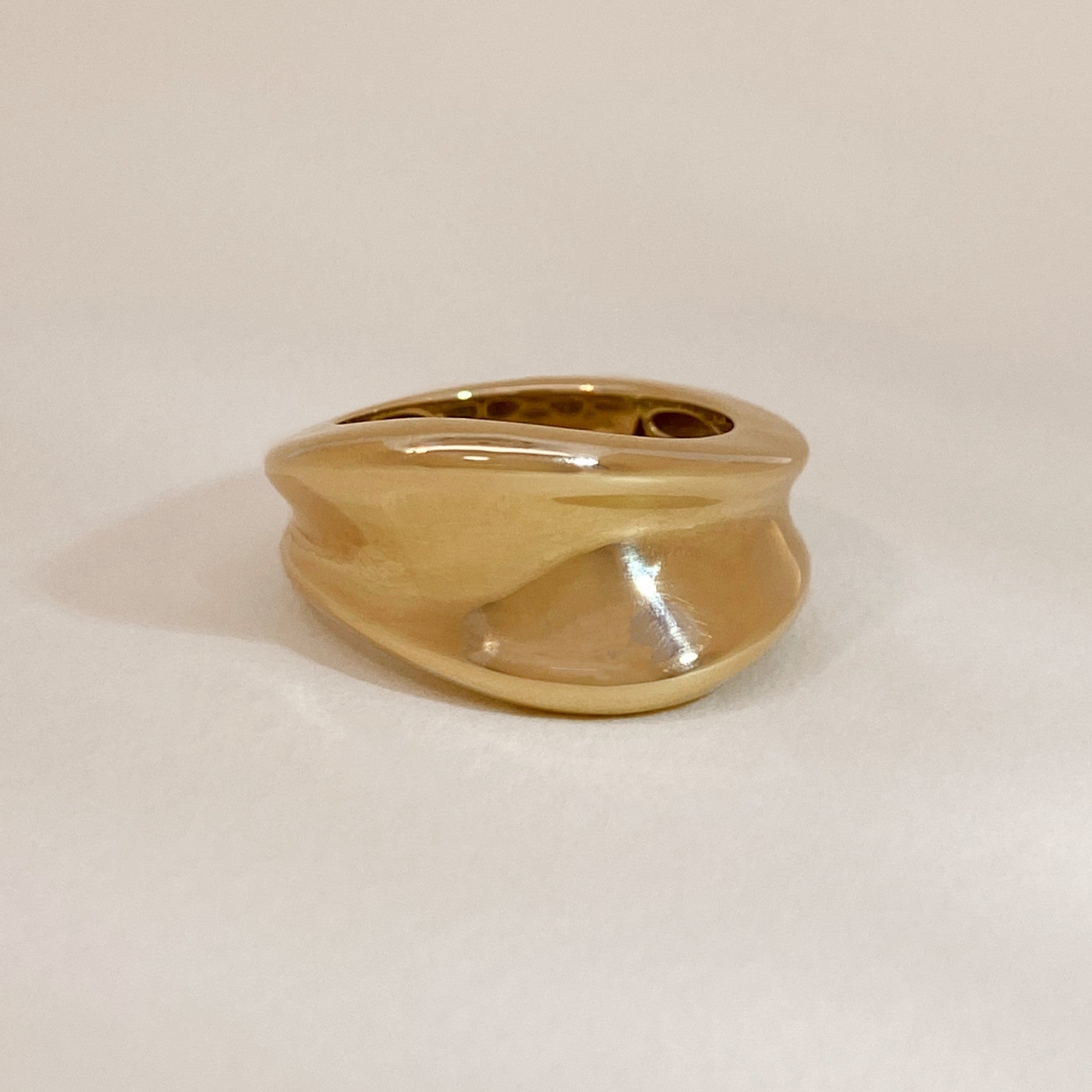 Organic statement ring