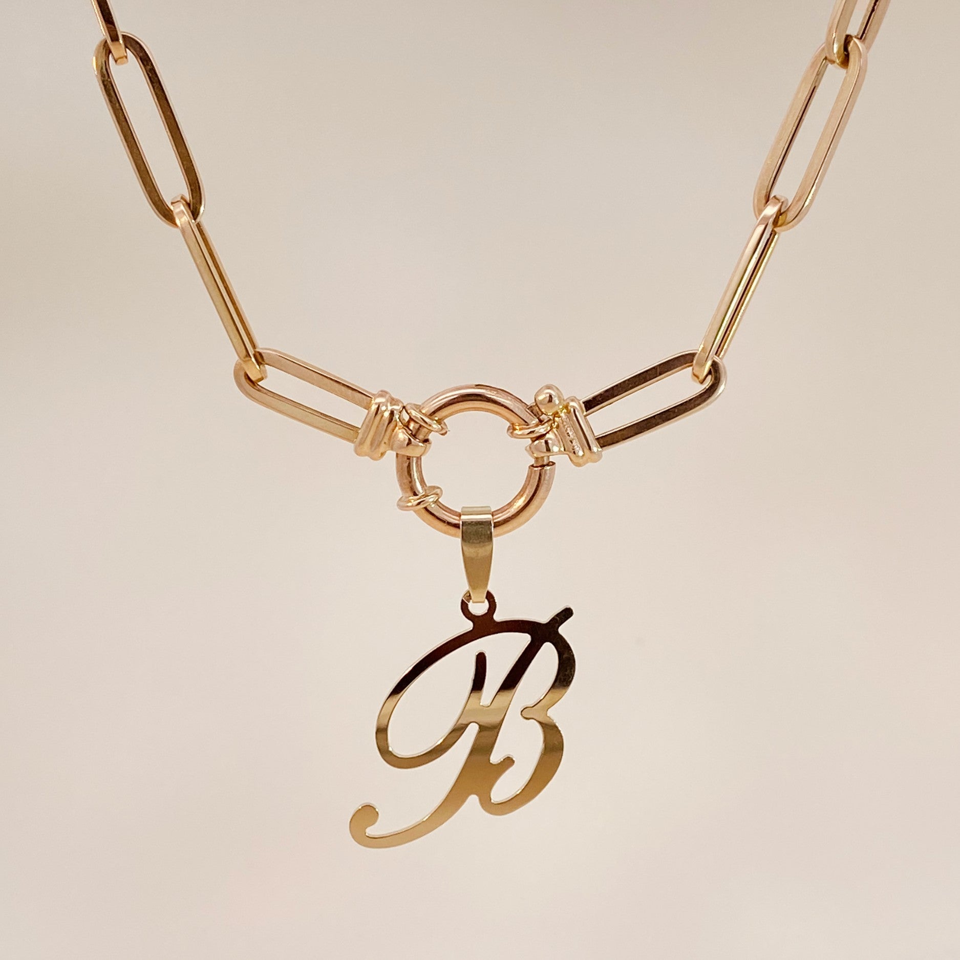 Oro Alphabet small B