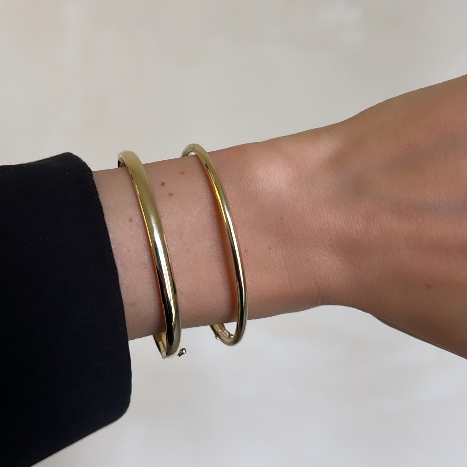 Oro Bangle vs Oro Bangle Slim