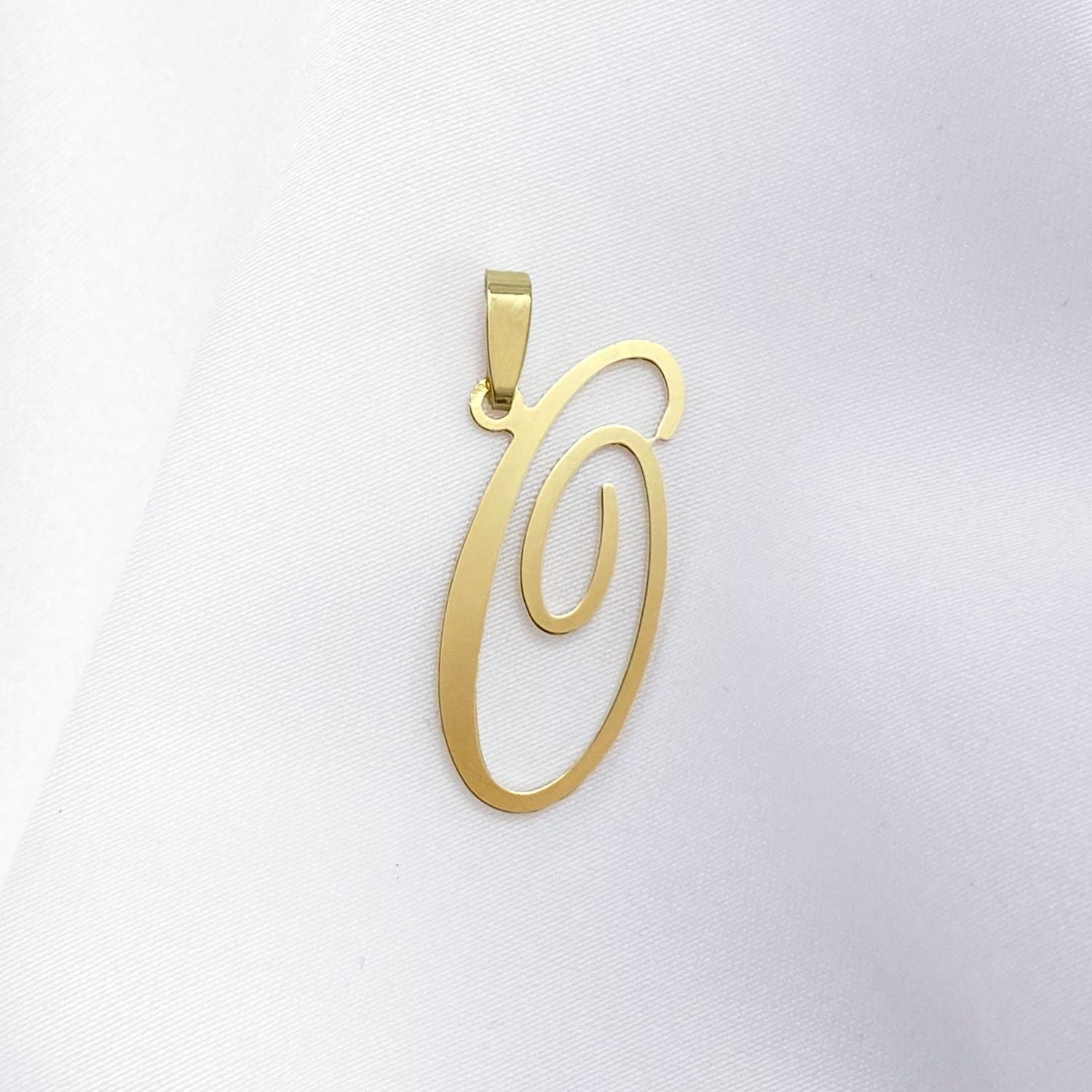 Oro Alphabet Letter O