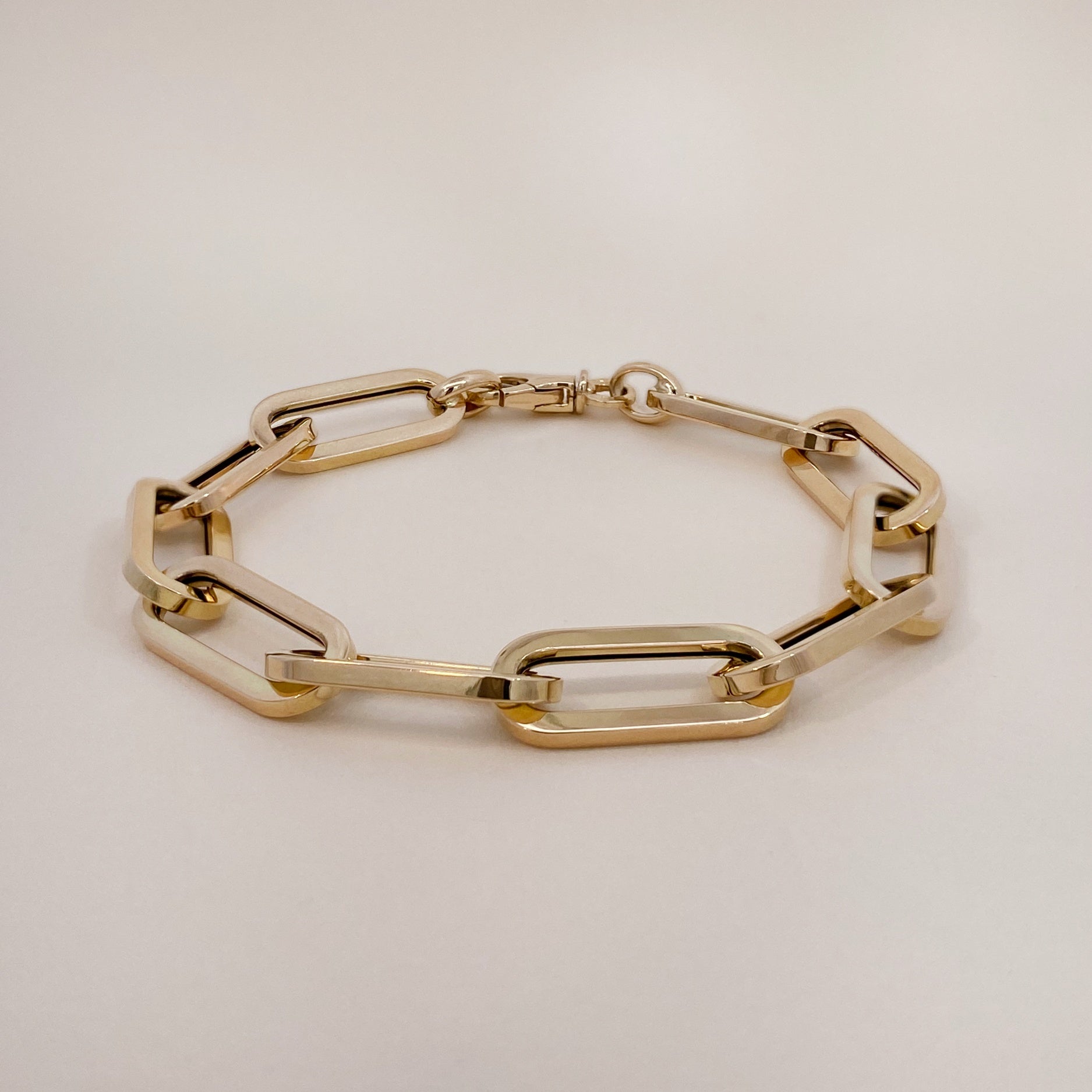 Statement Bracelet Gold