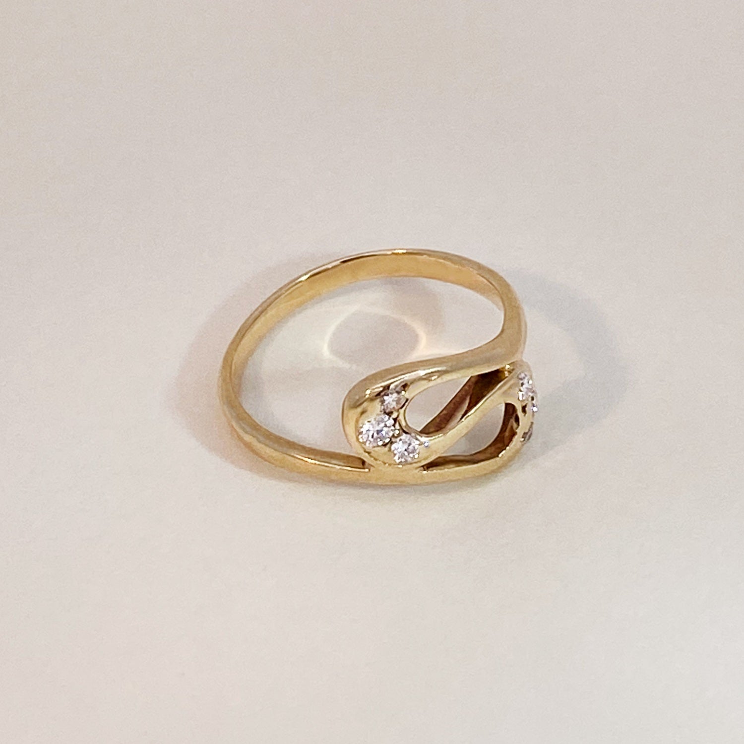 Vintage Dainty Diamonds Ring