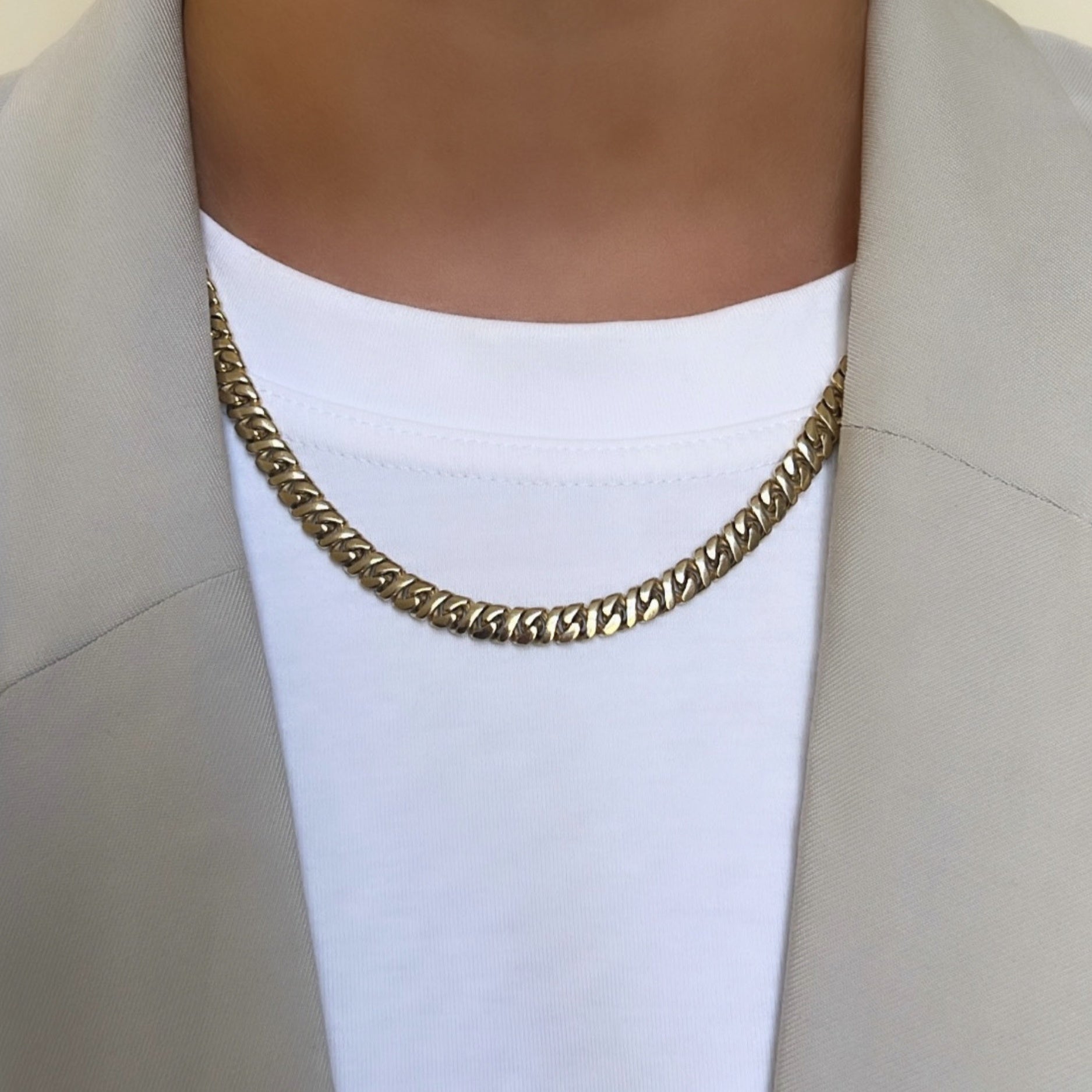 Vintage Figure Eight Chain Necklace