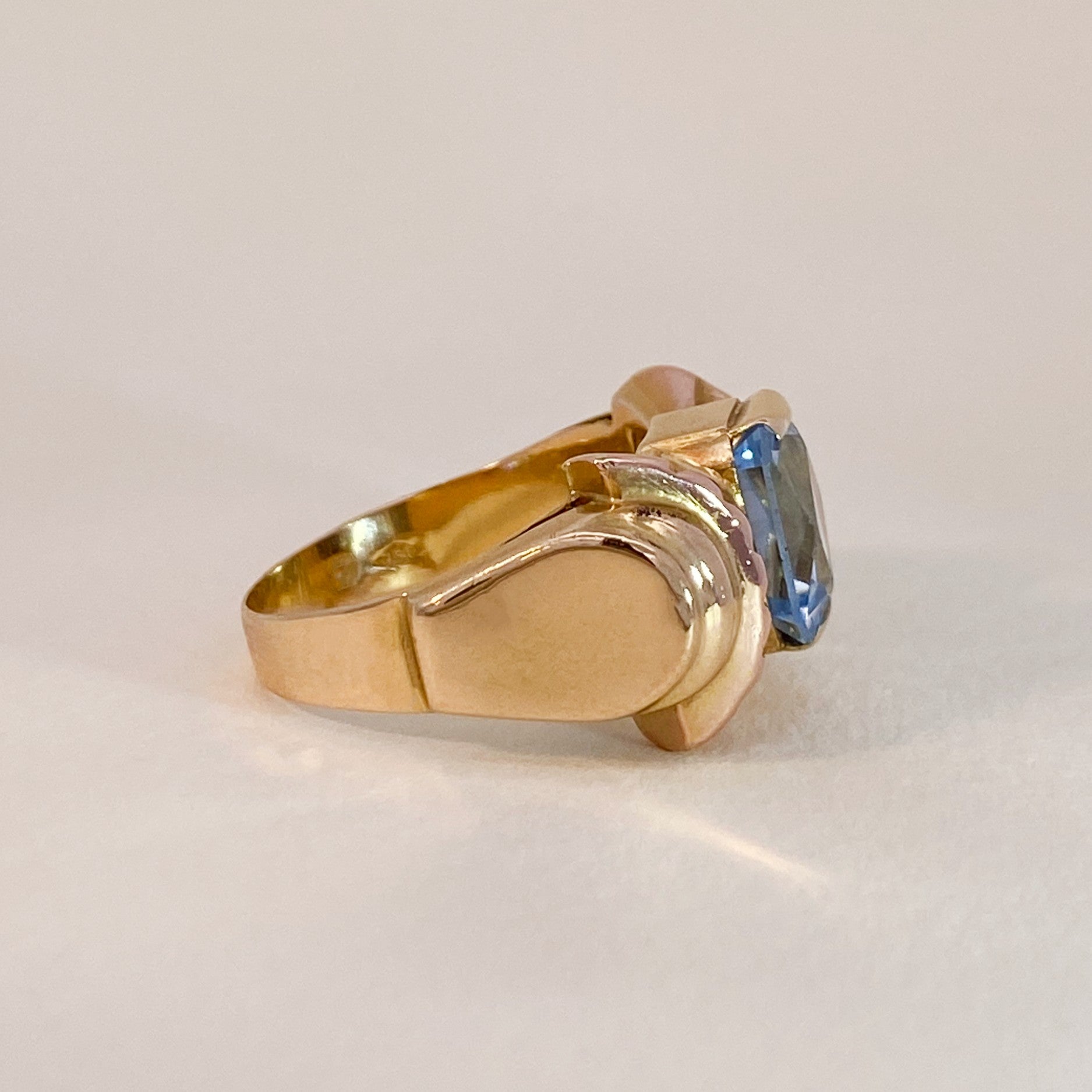 Vintage Ring met Spinel