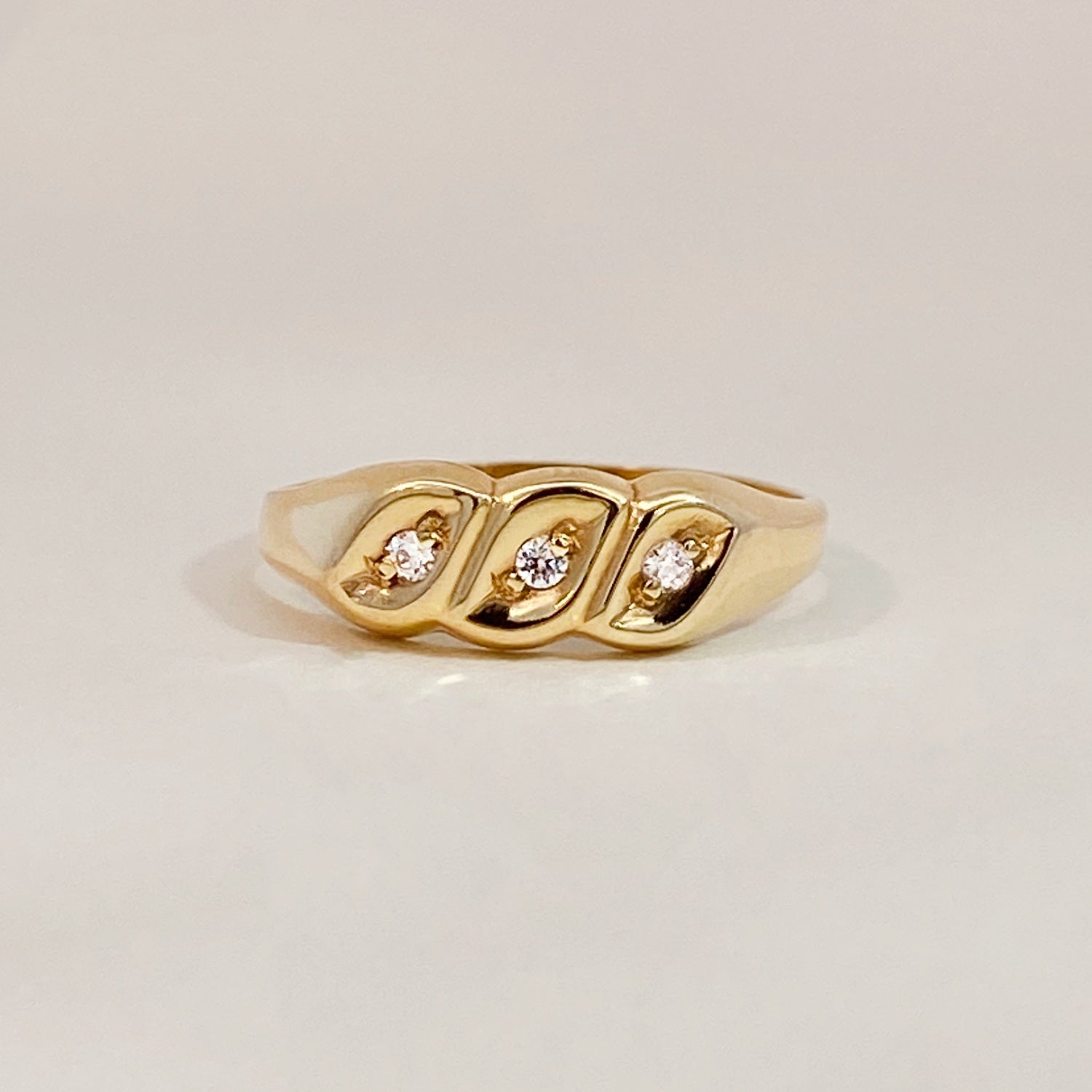 Vintage Tripple Diamond Ring