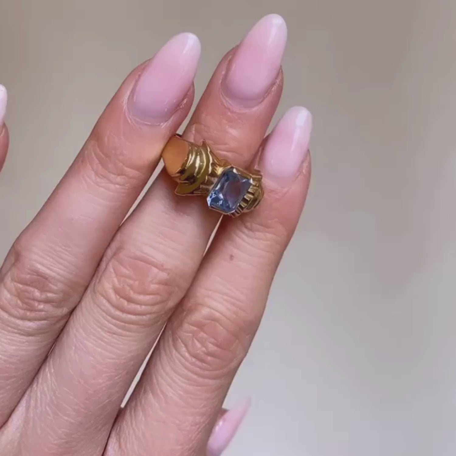 Vintage Golden Art Deco Spinel Ring