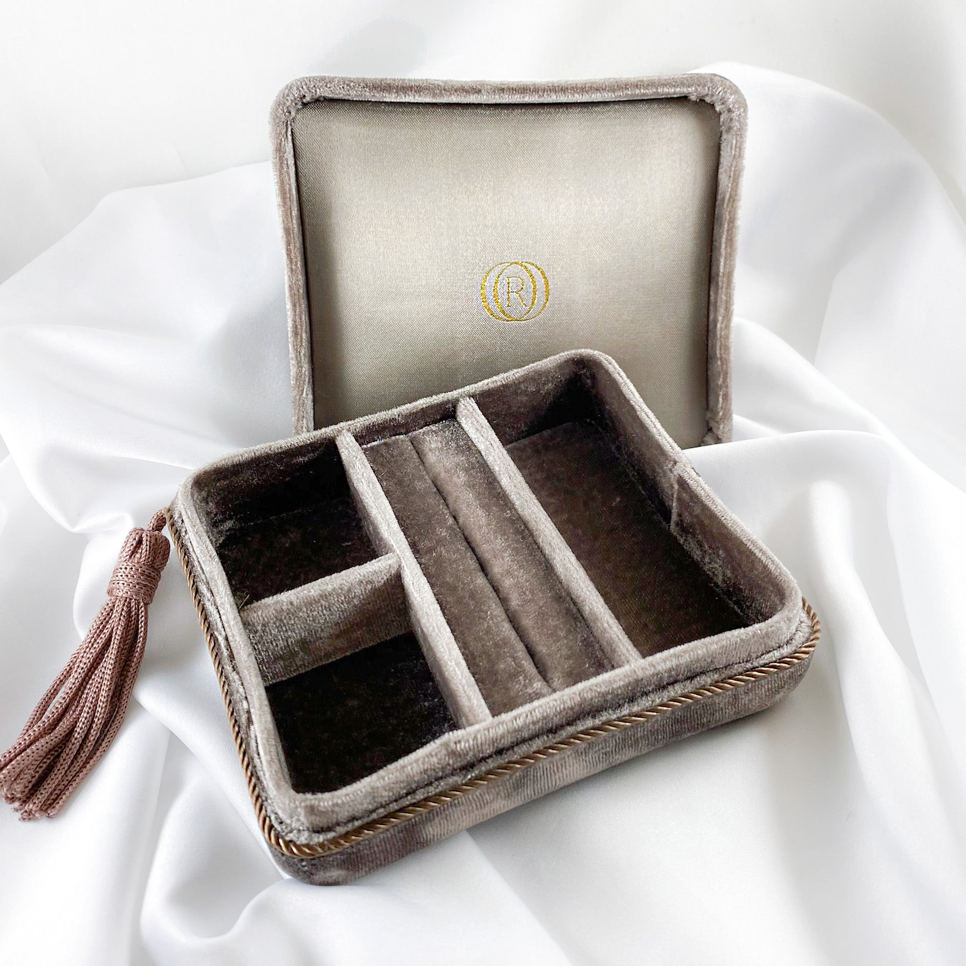 Oro Jewellery Box