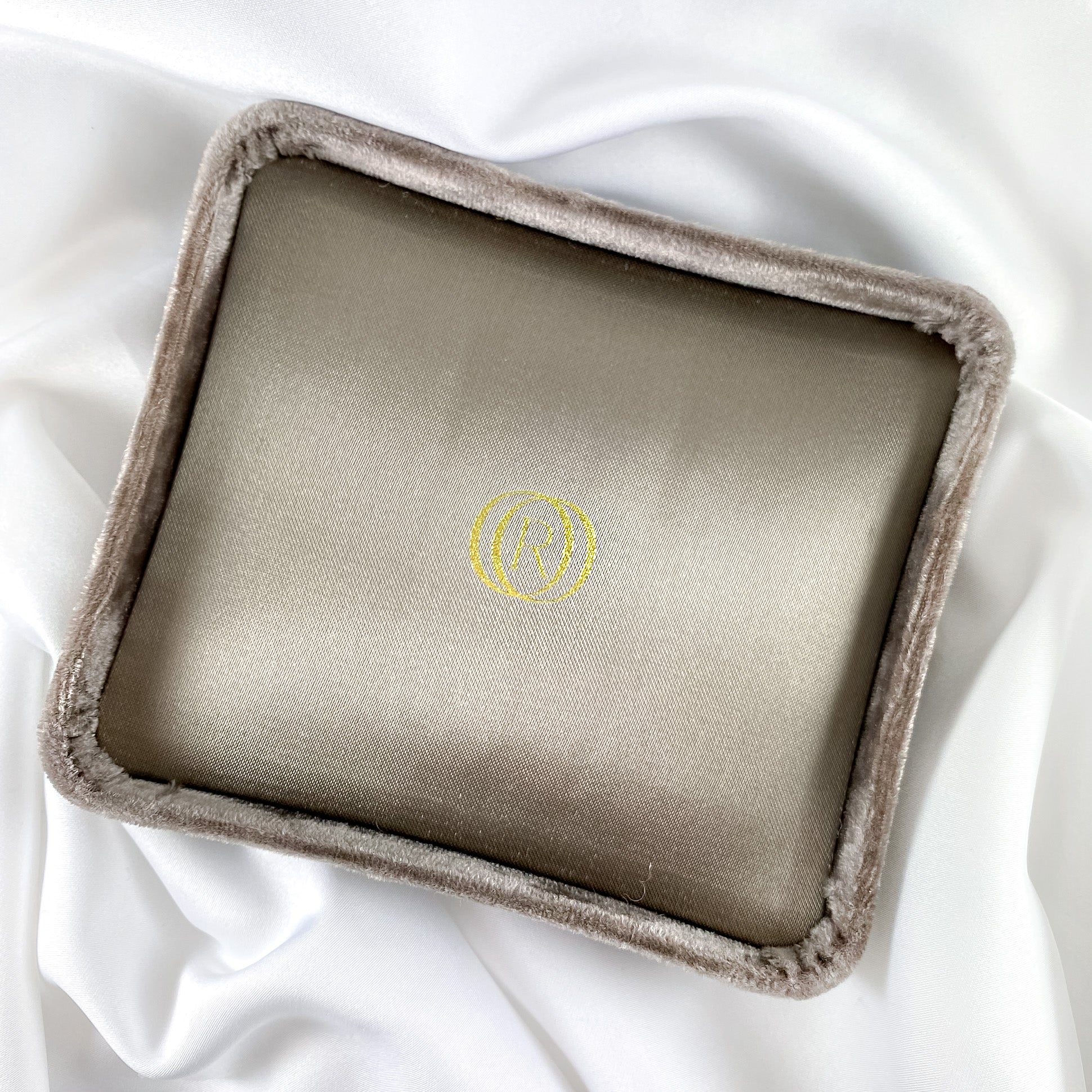 Oro Jewellery Box