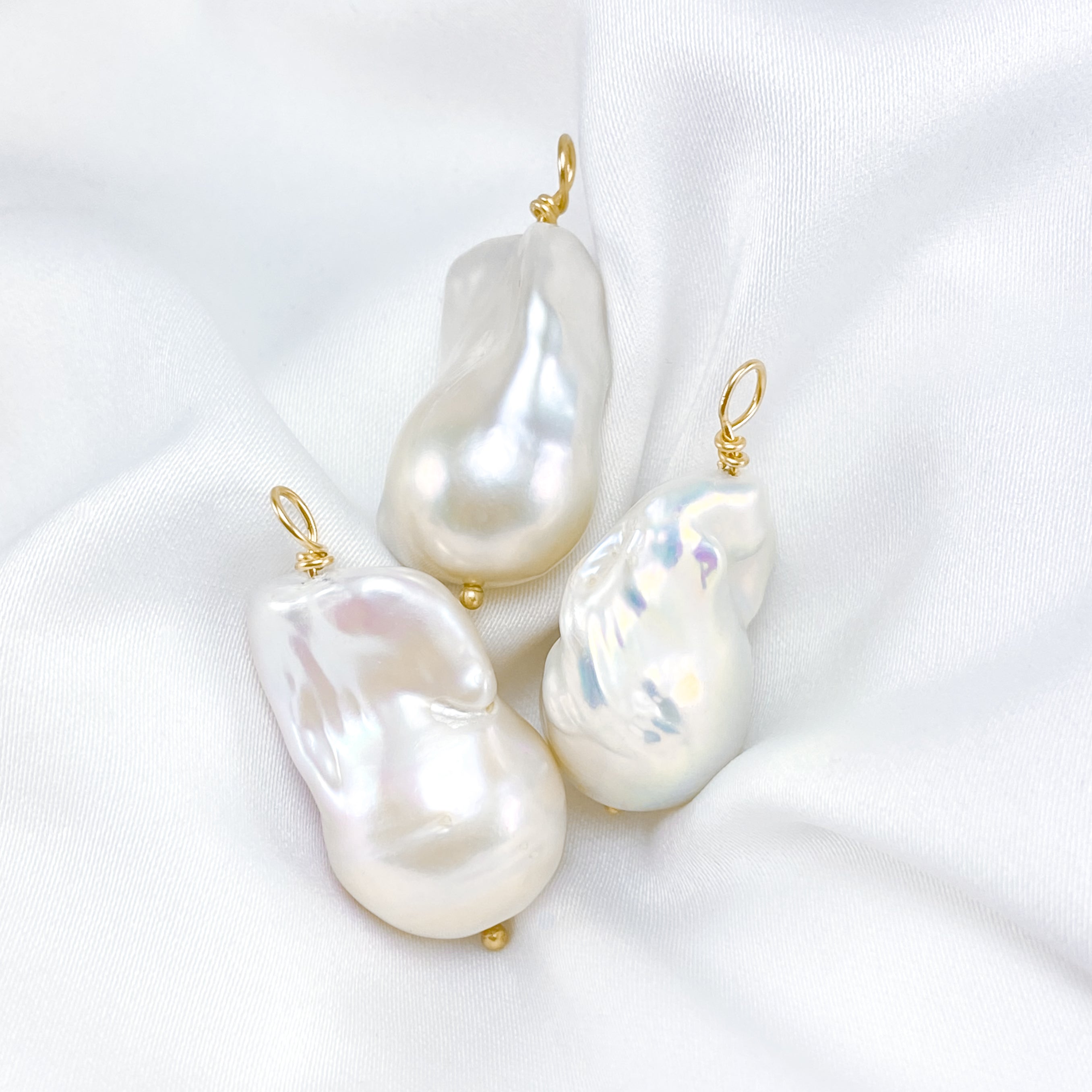 Baroque Pearl Pendant